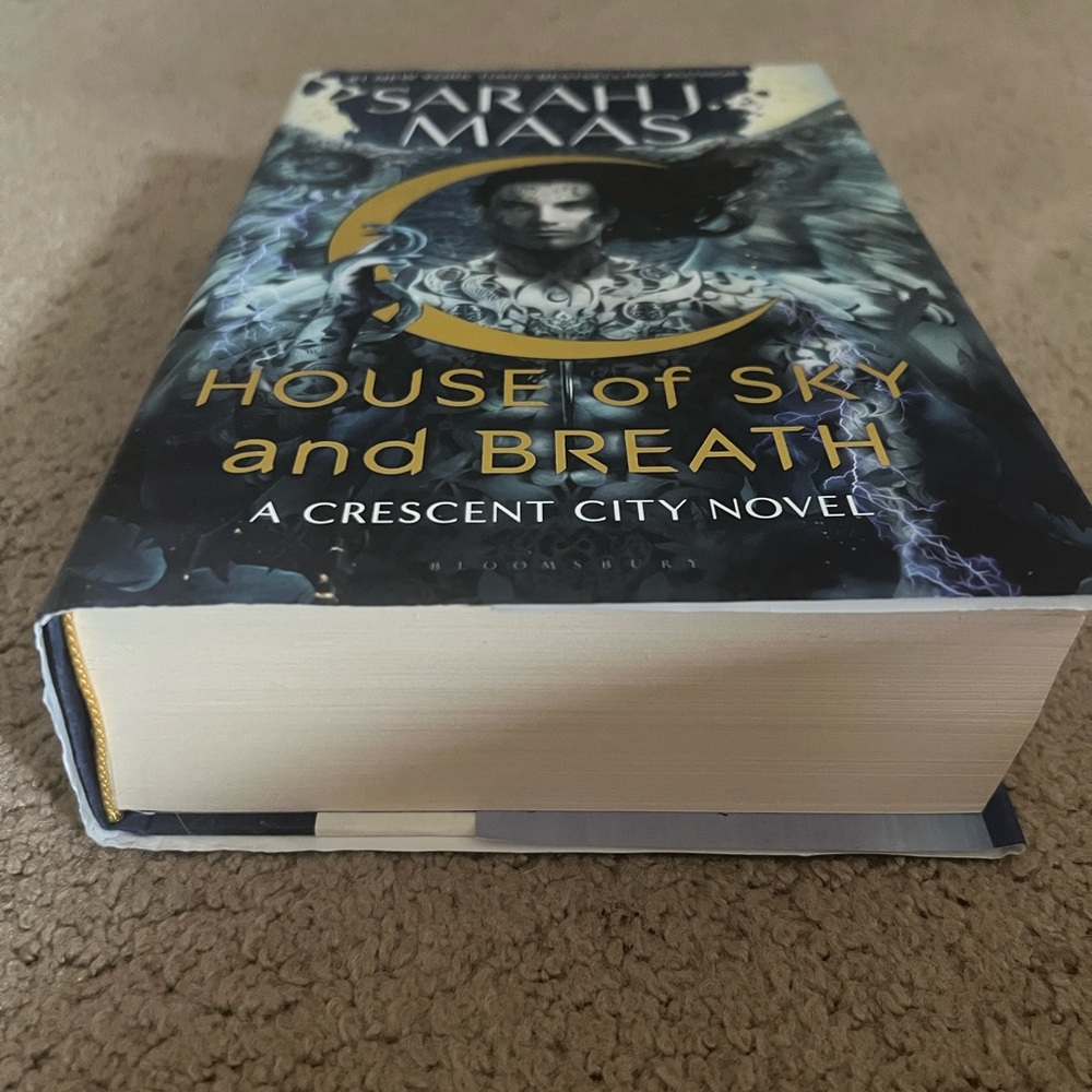 House of sky and Breath by Sarah J. Maas - Picture 2 of 2